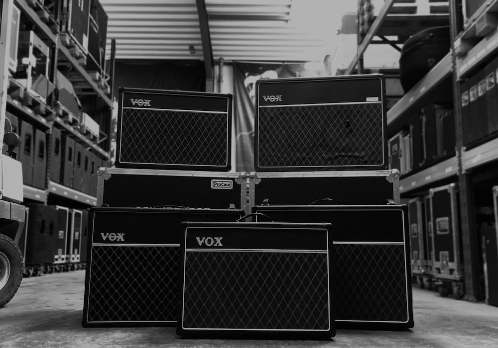 Vox 01 (Blacked 700×1000)